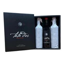 Estuche x3 Tata Dios Gran Malbec 2018 by Miraluna
